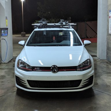 Change VW GOLF 4 front bulbs and replace them with LEDs 